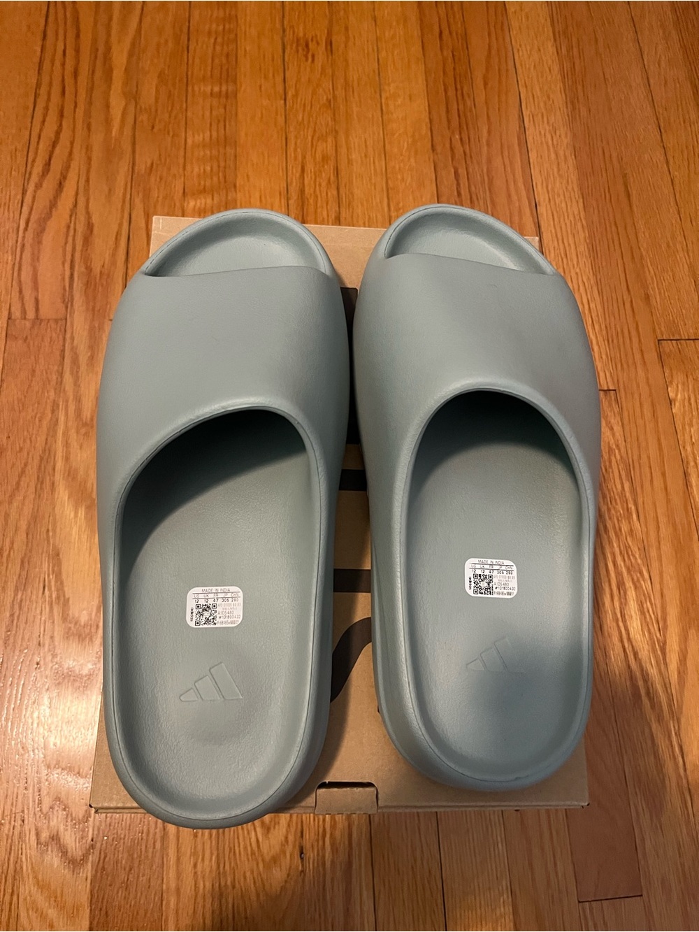 Adidas Yeezy Slides - New - Men’s Size 12 - With box